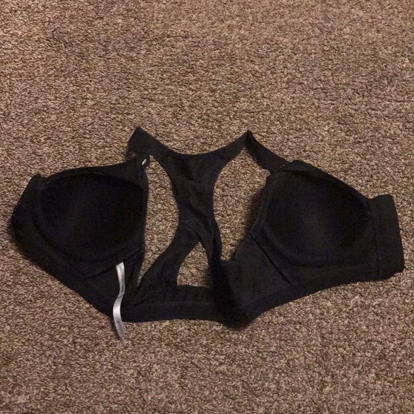 Victoria’s Secret bra - Picture 3 of 5